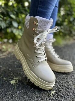 Cleated Lace-Up Lthr Mix Mono
