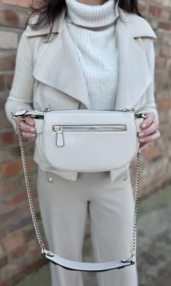 Fedora Shoulder Bag