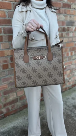 Izzy 2 Comp Tote
