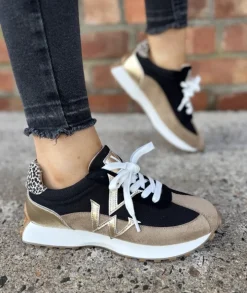 Pia