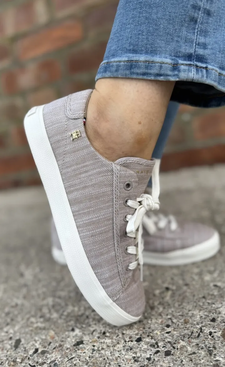 Vulc Sneaker Chambray